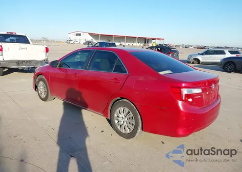 2012 Toyota Camry Le z USA, uszkodzony, nr VIN 4T1BF1FK8CU538718